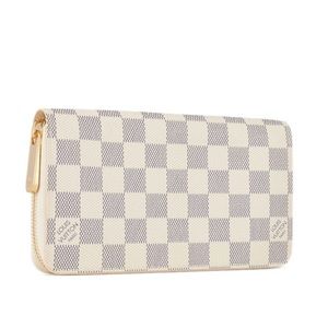 Louis Vuitton - wallet